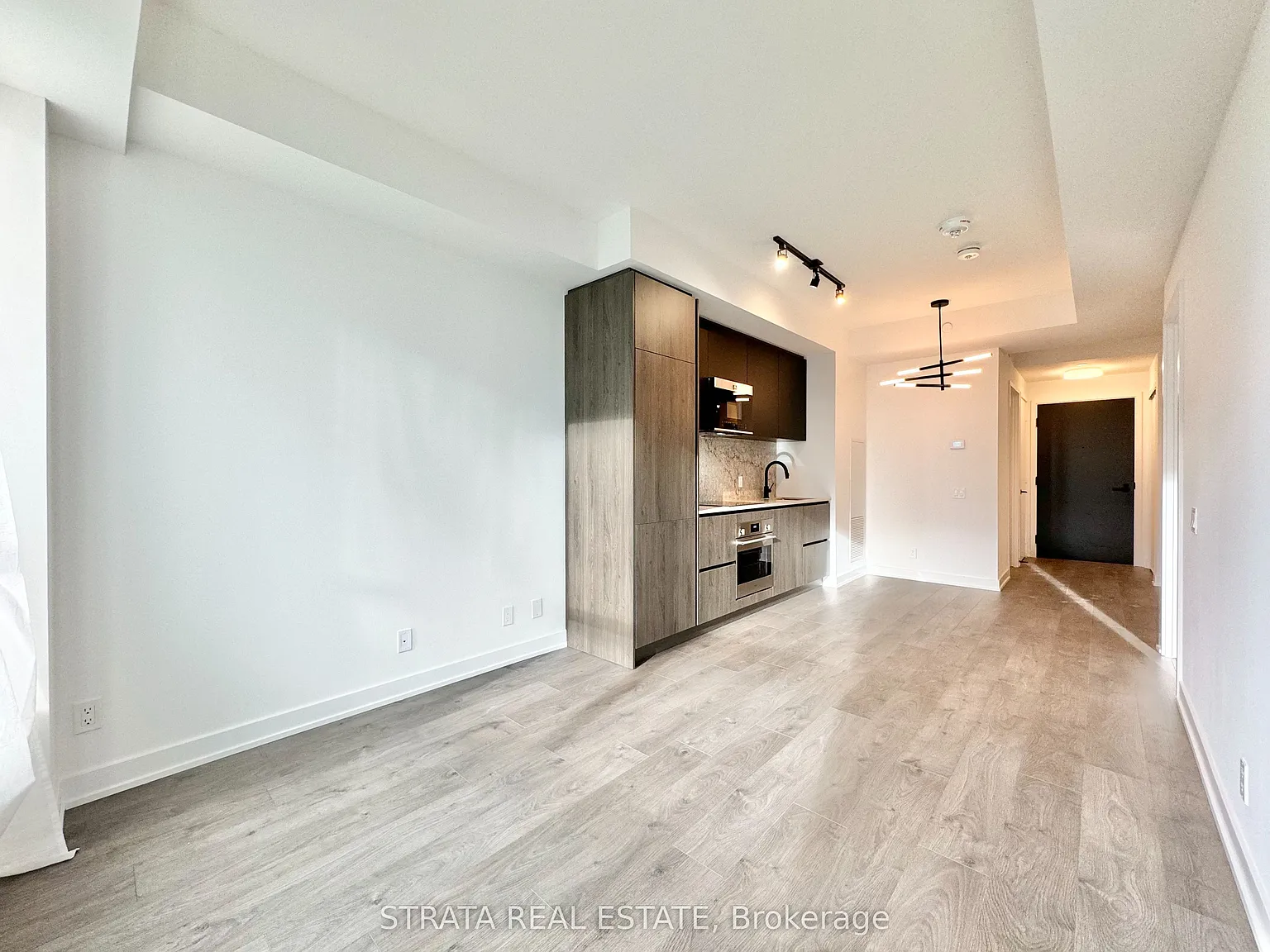 2 bed, $2,650 — Photo 2