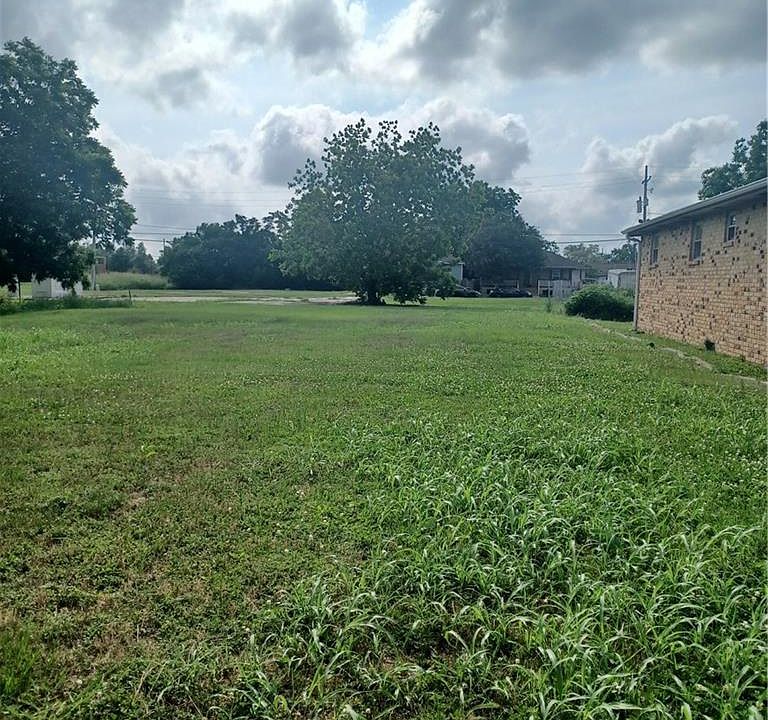 1st image of 2024 Lizardi St