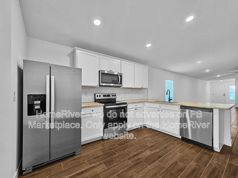 3 bed, 2.0 bath, 1707 sqft, $2,025 — Photo 3