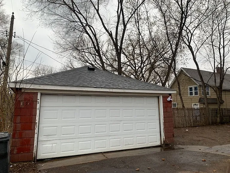1130 6th St E — Photo 32