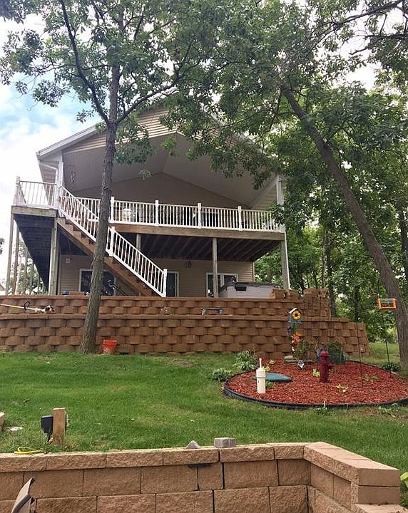 2nd image of 222 Center Point Dr