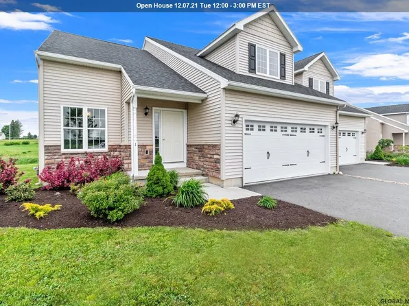 29 Paar Way, Mechanicville, NY 12118