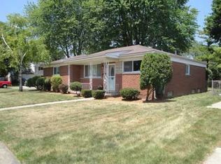 2241 Geoffry Dr, Warren, MI 48092