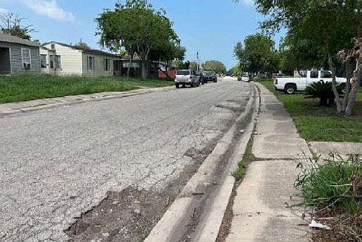 5th image of 1462 Melbourne Dr
