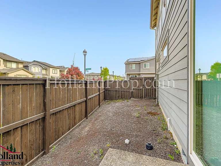 5205 SE Davis Rd — Photo 26