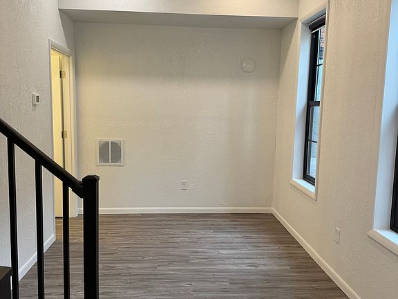 2nd image of 828 Washington St