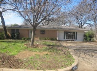 1808 Tierney Rd, Fort Worth, TX 76112