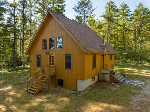 224 Old County Road, Oxford, ME 04270
