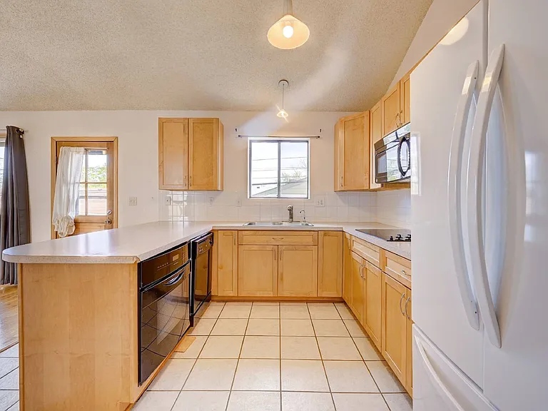 6528 W Mississippi Way — Photo 7