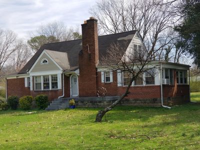 818 N Main St, Mount Pleasant, TN, 38474
