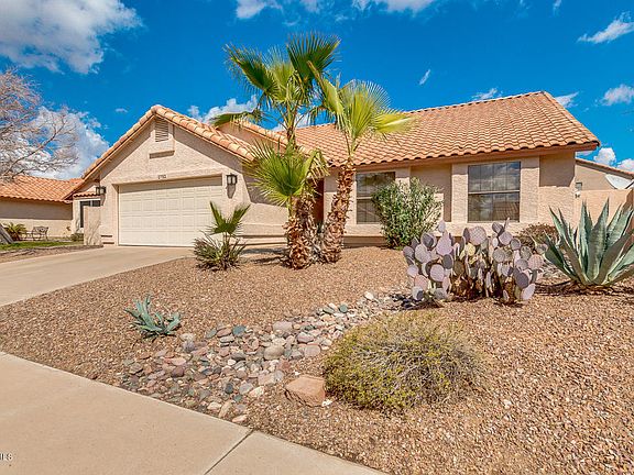 2nd image of 2732 E Cathedral Rock Dr
