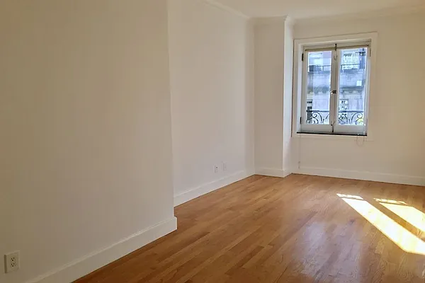 Rented by Corcoran | media 22