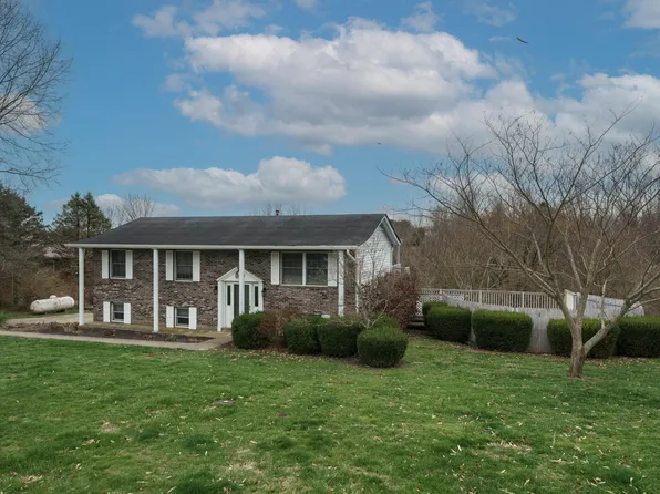 285 Cherokee Trl, Dry Ridge, KY 41035