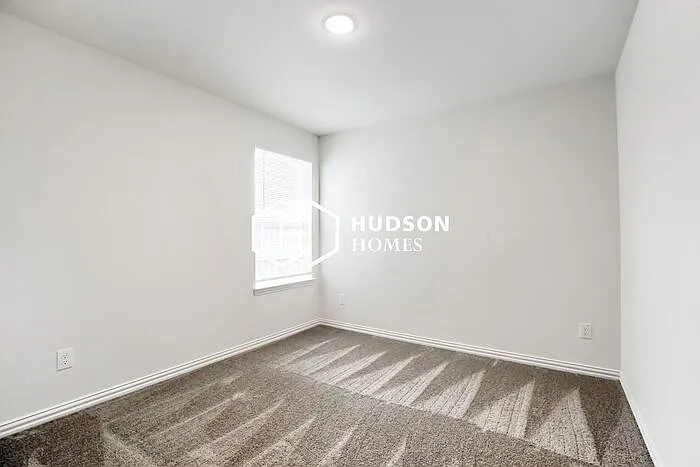 112 Goel St — Photo 7