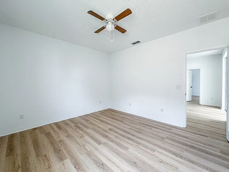 402 Sunset View Dr — Photo 17