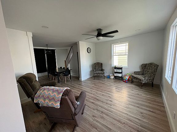 4th image of 51763 Tamarack St