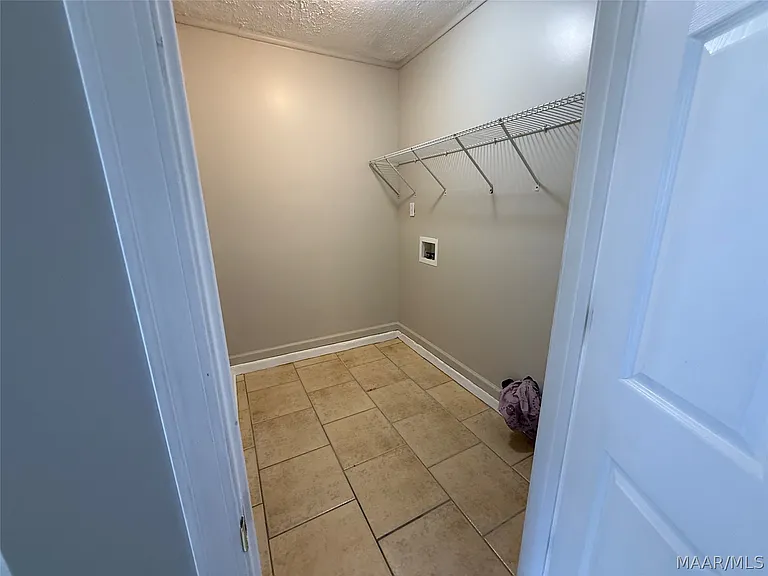 113 Lori St — Photo 27