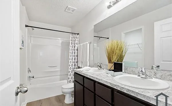 3309 Plateau St — Photo 12