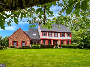 6 Hunters Ln, Southampton, NJ 08088