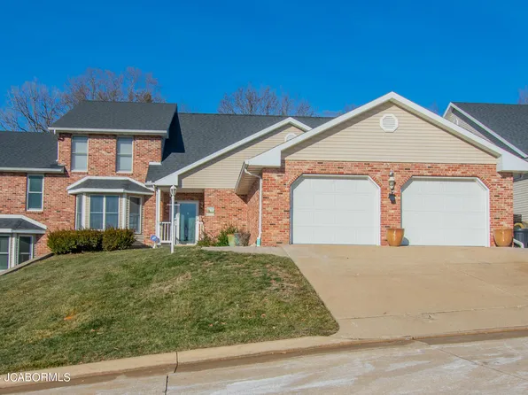 2036 Stadium View Ct, Jefferson City, MO 65109