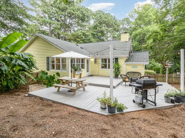 6025 Tarnhour Ct, Raleigh, NC 27612