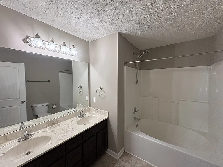 1009 Halverson Dr — Photo 13