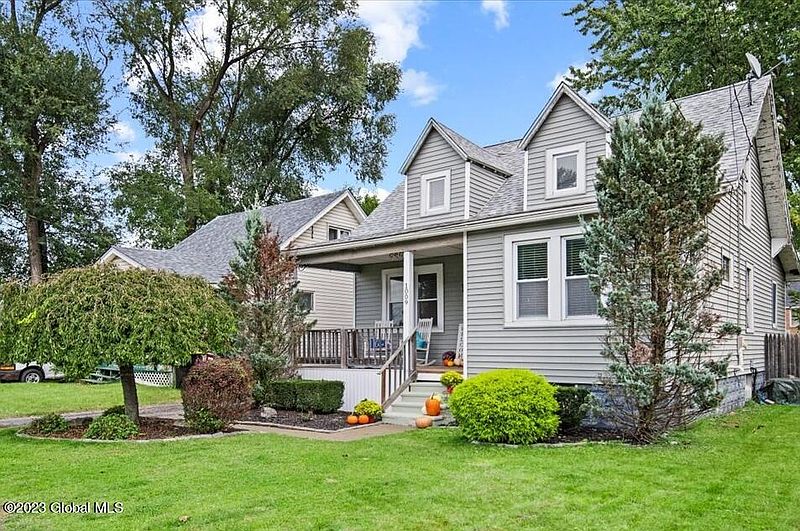 2nd image of 1009 Beverly Street