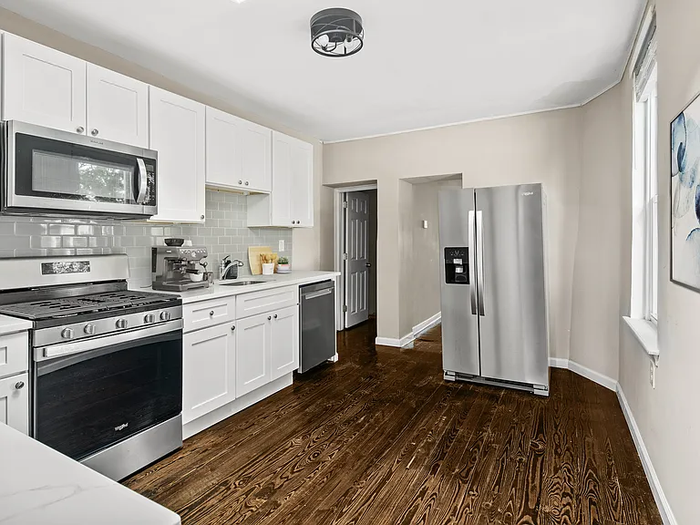 127 Seville St — Photo 3