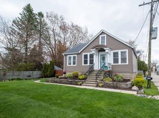 1715 12th St, Winthrop Harbor, IL
