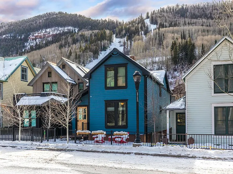 Neighborhood