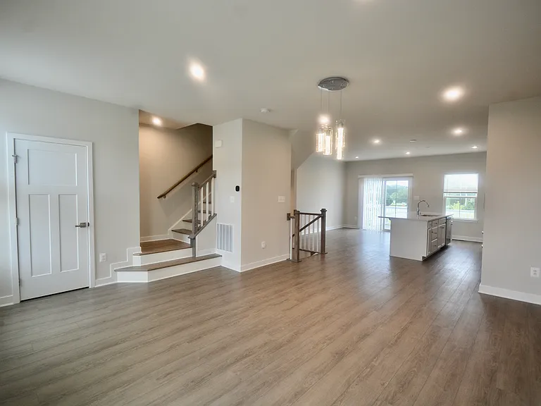 126 Fletcher Cir — Photo 7