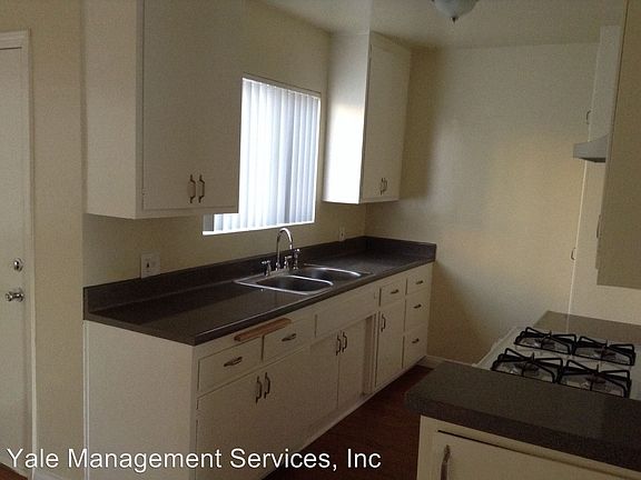 4th image of 16950 Blackhawk St APT 17