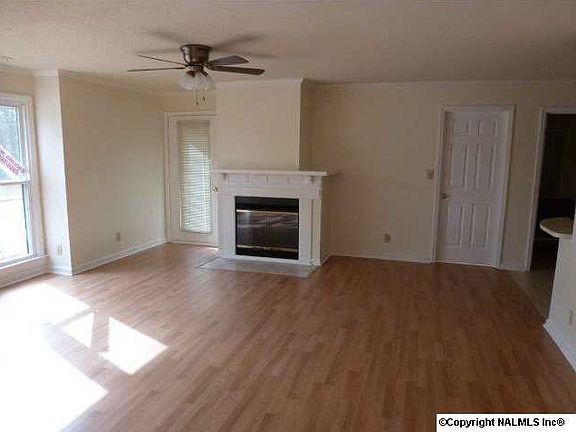 3rd image of 5072 Seven Pine Cir