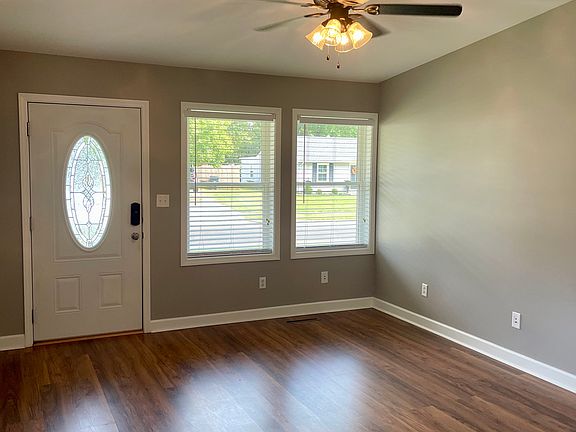 3rd image of 1035 River Oaks Blvd