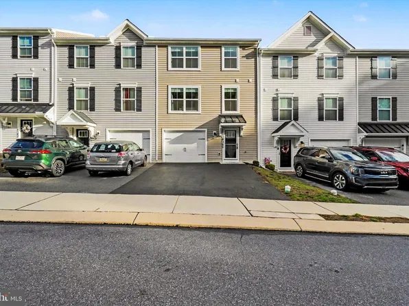 8166 Haley Ct, Harrisburg, PA 17112