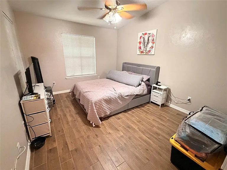 439 NW 50th Blvd — Photo 11