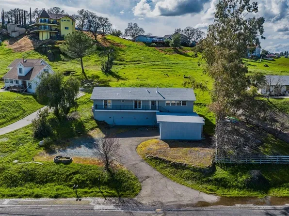4235 Lakeview Dr, Ione, CA 95640