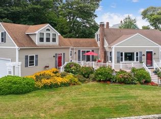 4 Prospect Ave, Hull, MA 02045