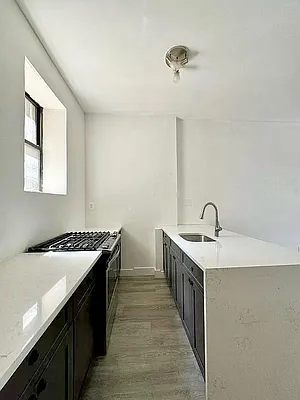 Rented by Pear NYC LLC | media 18