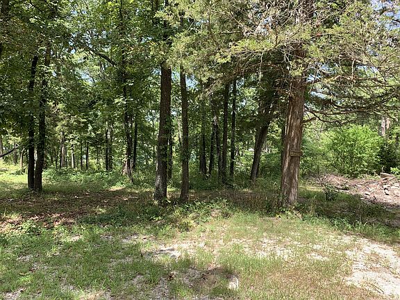 2nd image of 183 Indian Hills Ln