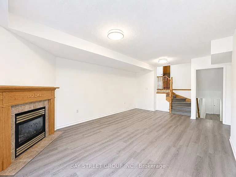 35 Diamond Ct — Photo 6