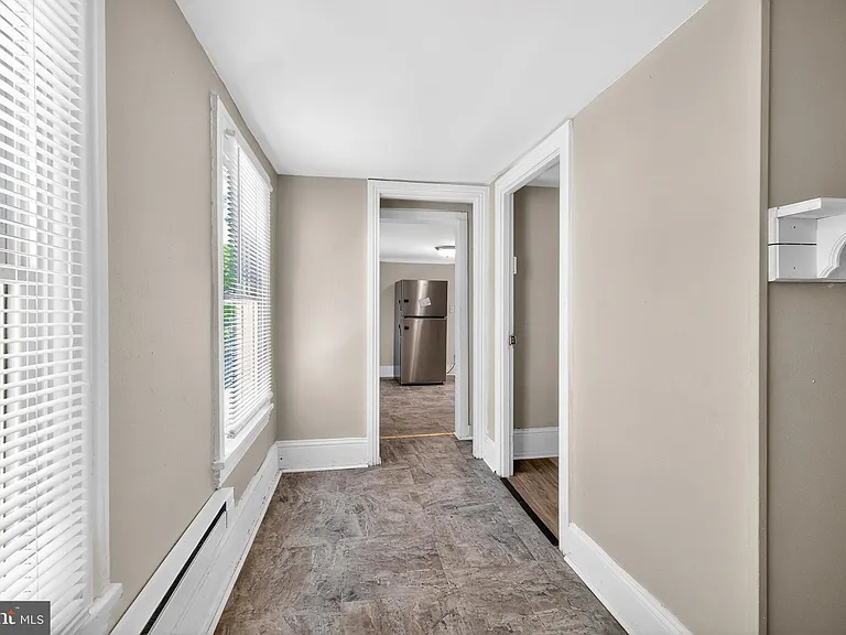 40 S Governors Ave #3 — Photo 12