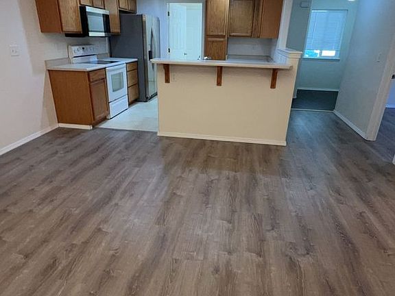 3rd image of 1439 & 1441 Kellenbeck Ave #1441