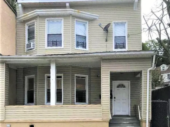 39 Brighton Ave, Staten Island, NY 10301