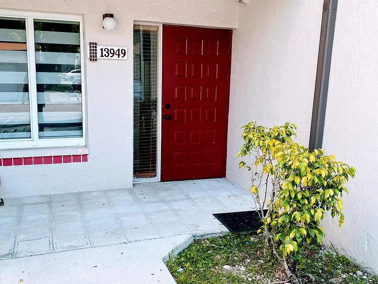 13949 SW 91st Ter #13949 — Photo 22