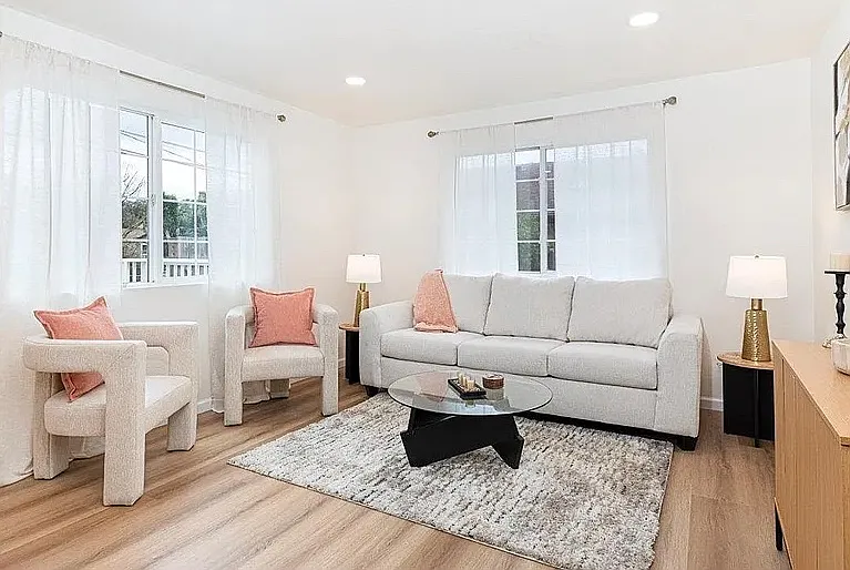 2 bed, 1447 sqft, $6,000 — Photo 3