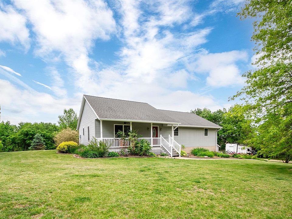 1st image of 223 County Road 1225 E
