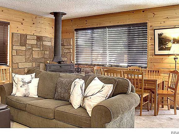 4th image of 40256 Esterly Ln