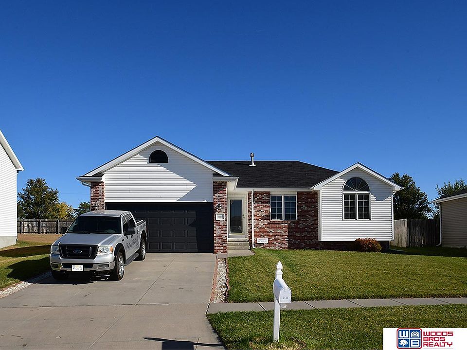 1st image of 2140 SW Paul Whitehead Ln