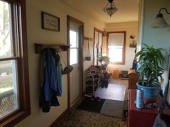 Entry room/mud room on east house